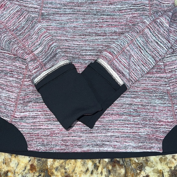 Lululemon Runderful 1/2 Zip Size 6 - Picture 3 of 11